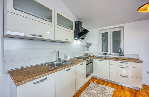 Crveni Vrh Apartment | Seaview Apartment Emma