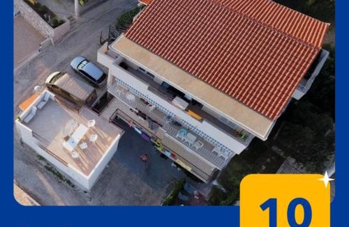 Stanici Apartment | Seaview Family Apartment with Grand Terrace