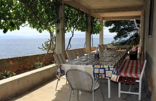 Gdinj House | Secluded fisherman's cottage Cove Lučica, Hvar (K-4034)