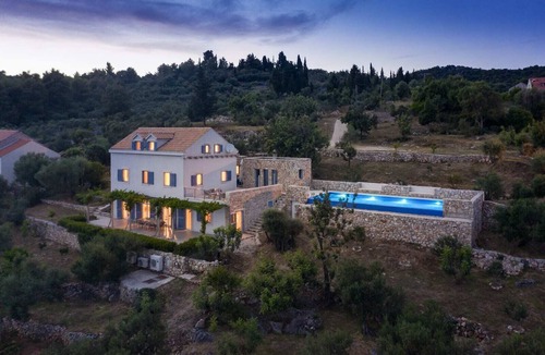 Sudurad Villa | Serene Villa Surrounded By Garden And Olive Groves