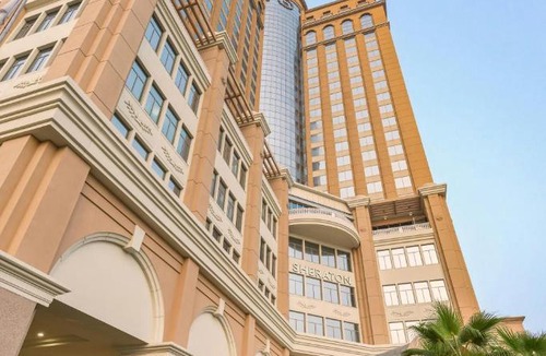 Al Barsha 1 Hotel | Sheraton Mall of the Emirates Hotel, Dubai
