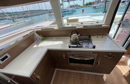 Pirovac Boat Rental | Sibenik Sun-soaked Sailing: A Luxurious Croatian Voyage