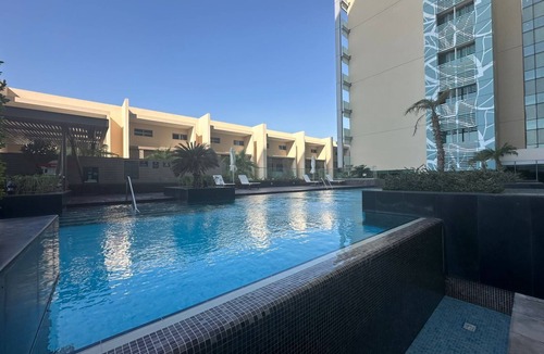 Al Raha Beach Apartment | Silk Valley - Luxury 1B near Raha Beach & Yas Island