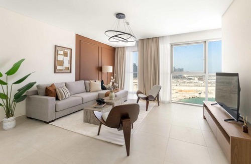 Abu Dhabi Apartment | Silkhaus Vacation Homes Large 3BR with Maid Room in Radiant Viewz New Tower