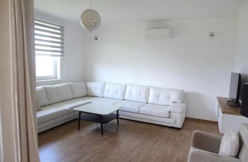 Novi Grad Sarajevo Apartment | Small Hill Apartments