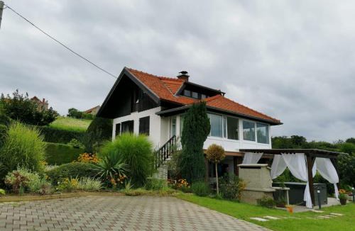 Gornji Kneginec House | Small Hill Heaven