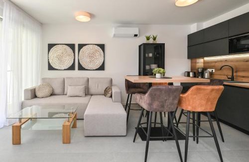 Zrce Apartment | Smash A - Apartments with Private Pool