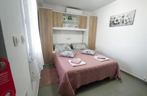 Brkac Apartment | Soba Ulika