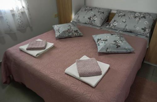 Brkac Apartment | Soba Ulika