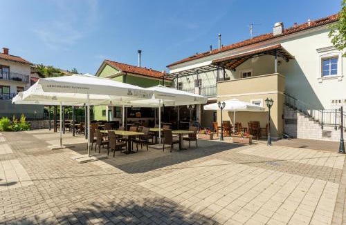 Ilirska Bistrica House | Sobe in apartmaji Triglav - Gostinstvo Tomex