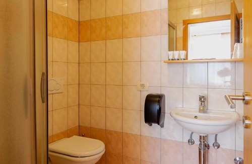 Ilirska Bistrica House | Sobe in apartmaji Triglav - Gostinstvo Tomex