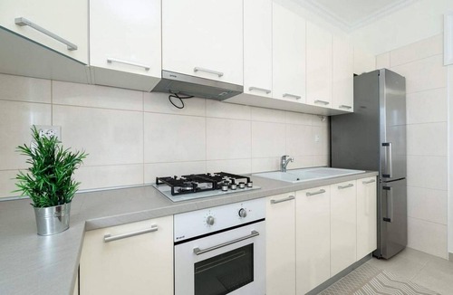 Babina House | Solar House Babina 2 - Four bedroom Holiday Home with Balcony and Sea View