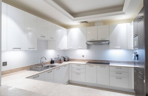 Dubai House | Sophisticated 4-Bedrooms Villa in Jumeirah Golf Estates offers access to golf co