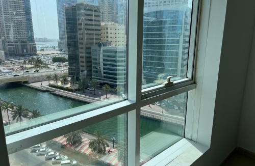 Al Majaz Apartment | Spacious 1BR with Sea View- Al Majaz