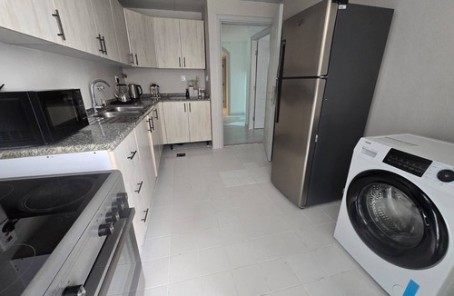Al Danah Apartment | Spacious 2-bedroom apartment in Abu Dhabi Downtown