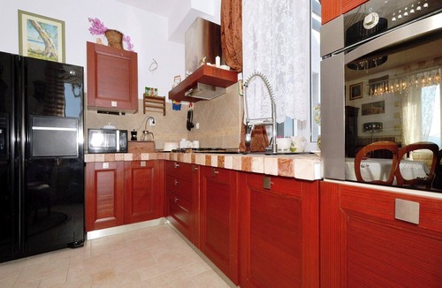 Vranjic Apartment | Spacious 3-bedroom apartment with AC in delightful Vranjic