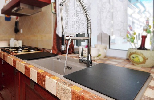 Vranjic Apartment | Spacious 3-bedroom apartment with AC in delightful Vranjic