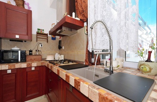 Vranjic Apartment | Spacious 3-bedroom apartment with AC in delightful Vranjic
