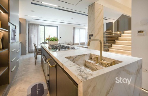 Dubai Villa | Spacious 5BR Villa w Cinema Room Tilal Al Ghaf