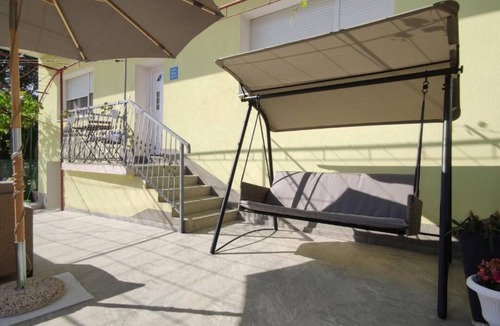 Cove Parja House | Spacious family home with large patio for chill & grill - Apartment Noel Knin