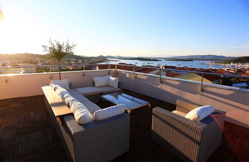 Susica Apartment | Spectacular Villa Art Gallery