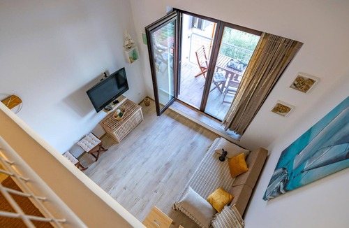 Segotici Apartment | Spend a relaxing vacation in this appealing apartment with sea view.
