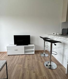 Inija Bed & Breakfast | Stan na dan Indjija