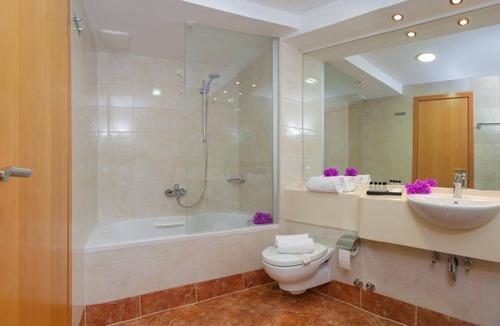 Gradac House | Standard Double Room With Private Bathroom 2