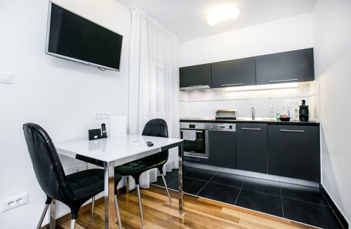 Split Apartment | Standard Studio 601 Kovačića Street 27