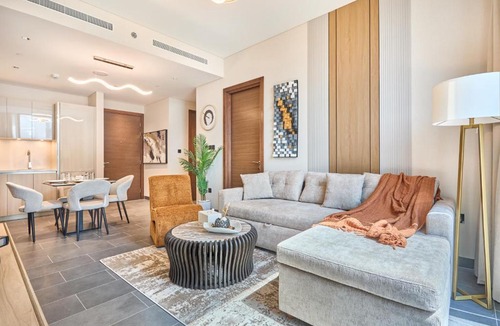 Nad Al Sheba Apartment | STAY BY LATINEM Luxury 2BR Holiday Home CC 911 Near Burj Khalifa
