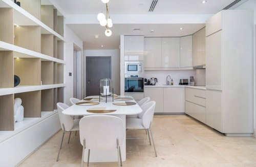 Palm Jumeirah Apartment | StayShort - Cozy 2BR in Palm Jumeirah with Beach Views!