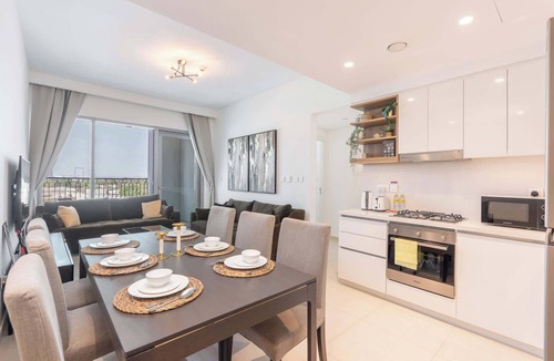 Za'abeel 2 Apartment | StayShort - Exclusive Sleeps 2 Apartment close to Burj Khalifa!
