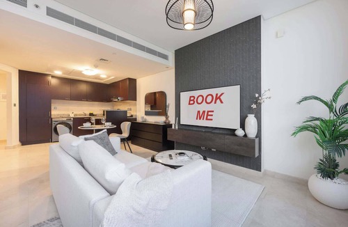 Bur Dubai Apartment | StayShort - Extravagant Studio in DIFC with Skyline Views!