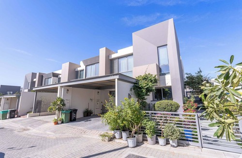 Dubai Villa | StayShort - Nice Villa in Gardenia, Jebel Ali for Family of 5!