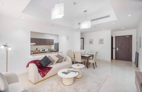 Al Barsha 1 Apartment | StayShort - Spacious 2-Bed Al Barsha Escape - Balcony & Modern Amenities, Fits 4