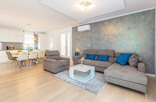 Milovcici Villa | Stone house Villa Roko* with a sea view and an outdoor pool on Krk