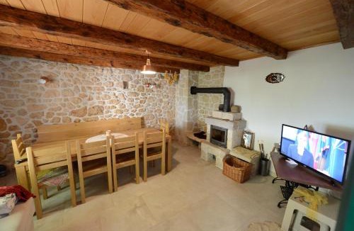 Trn Villa | Stone Pearl