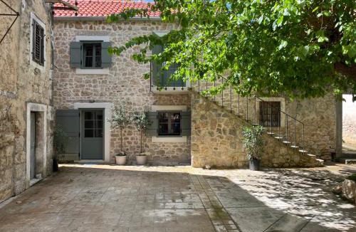 Obrovac Apartment | Stonehouse Zrmanja