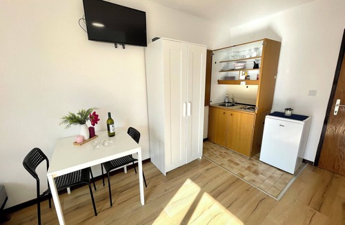 Klanfari Apartment | Studio air-conditioned with wifi