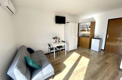 Klanfari Apartment | Studio air-conditioned with wifi