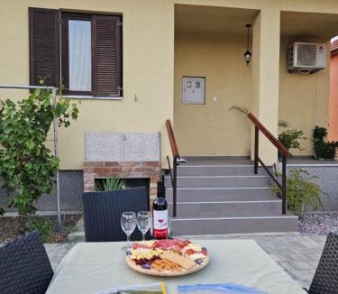Ilok Apartment | Studio apartman Dora
