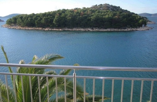 Tribunj Apartment | Studio apartment in Tribunj with Seaview, Balcony, Air condition, WIFI (68-1)
