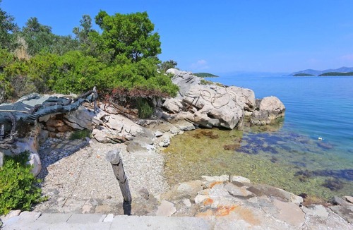 Putnikovic Apartment | Studio flat near beach Kabli, Pelješac (AS-10221-a)