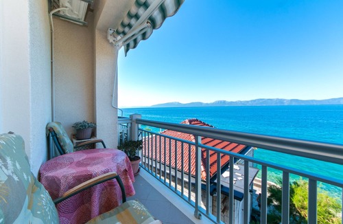 Brist Apartment | Studio flat near beach Brist, Makarska (AS-15714-b)