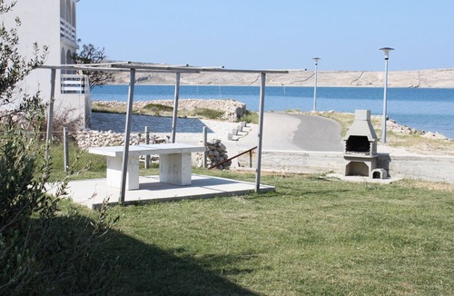 Kustici Apartment | Studio flat near beach Kustići, Pag (AS-6353-b)
