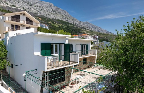 Lokva Rogoznica Apartment | Studio flat with balcony and sea view Lokva Rogoznica, Omiš (AS-18638-a)