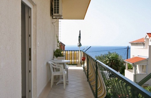 Tice Apartment | Studio flat with balcony and sea view Nemira (Omiš) (AS-4652-c)