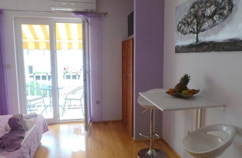 Krizna luka Apartment | Studio flat with hot tub Hvar (AS-21877-a)