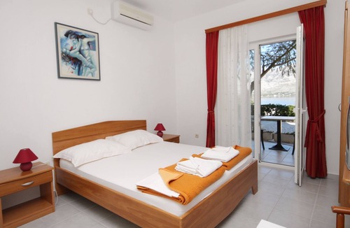 Vinjerac Apartment | Studio flat with terrace and sea view Vinjerac, Zadar (AS-3248-c)