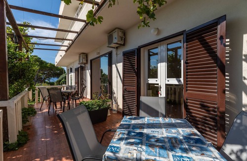 Igrane Apartment | Studio flat with terrace Igrane, Makarska (AS-22690-d)